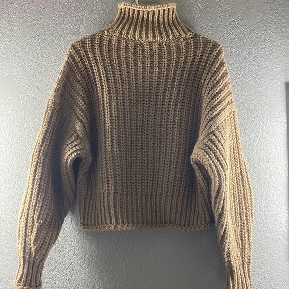 H&M Chunky Knit Turtleneck Boxy Sweater - Picture 13 of 16